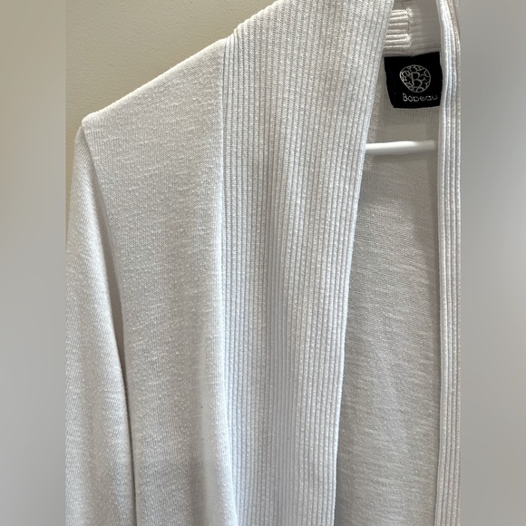 Bobeau White High Low Open Front Cardigan Size Small. - Picture 6 of 6